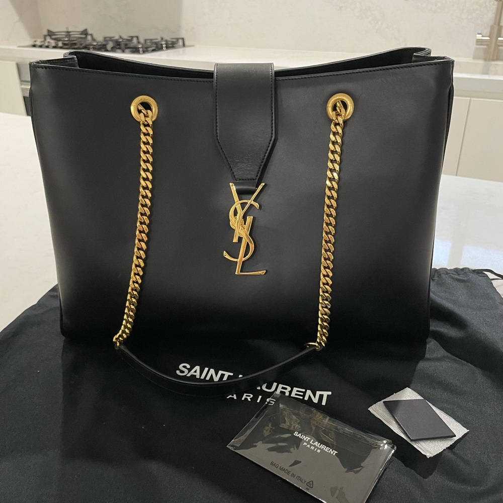 Saint Laurent Classic Monogramme Large Satchel - Picture 2 of 9
